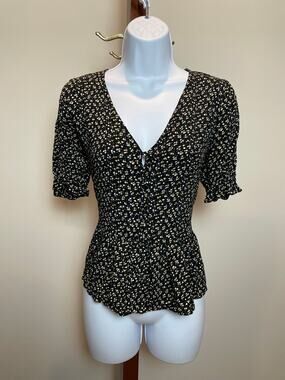 Madewell Extra Small Black Floral Blouse with V-Neck & Puff Sleeves